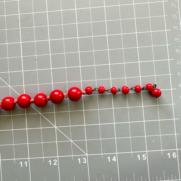 Retro Red Vintage Jewelry lot - Picture 13 of 17